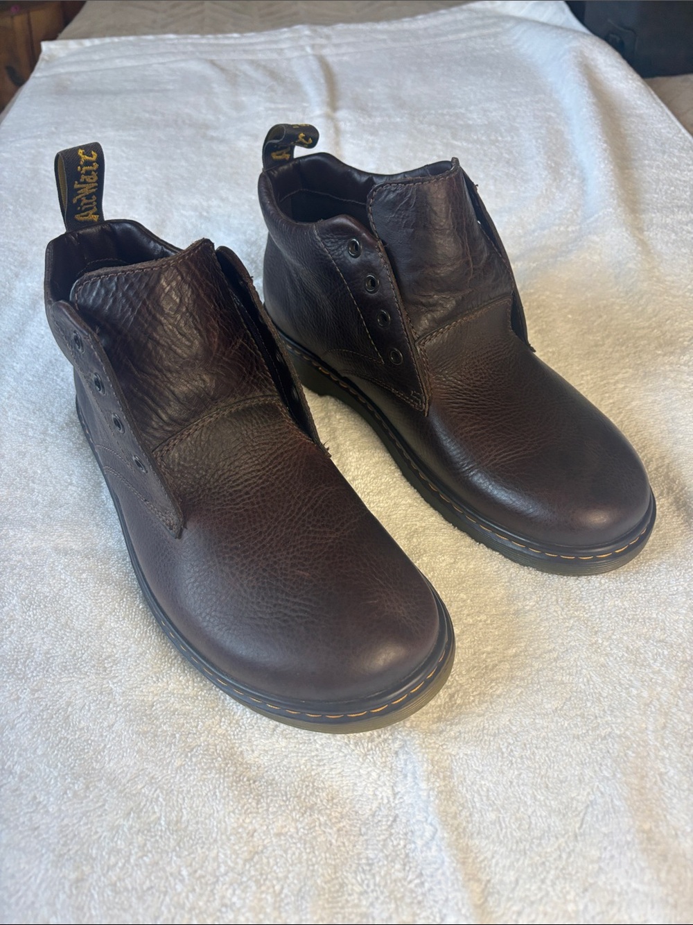 Dr. Martens Dark Brown BARNIE Leather Chukka Boots